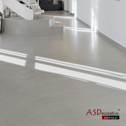 podłoga z mikrocementu 1/4 - 02_holl_mikrocement_1_4_asdecorative_2x_base_2x_medium_wm.jpg