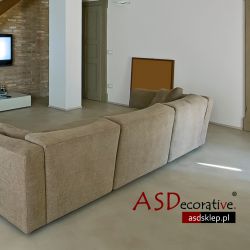 podłoga z mikrocementu w mieszkaniu 1/4 - 02_salon_1_mikrocement_1_4_2x_base_1x_medium_1xfino_wm.jpg